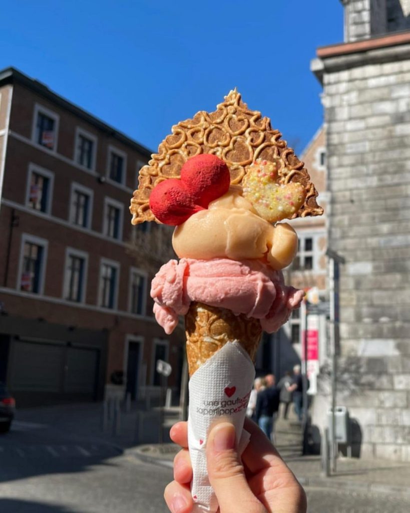 Une-Gaufrette-Saperlipopette-la-boulangerie-de-Liège-qui-célèbre-les-produits-locaux-et-artisanaux2